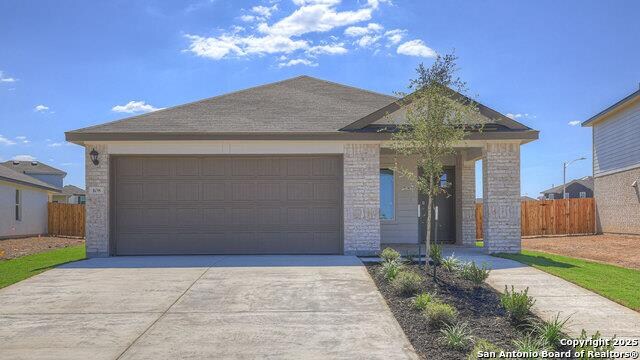 108 Raymondville Path in San Marcos, TX - Building Photo