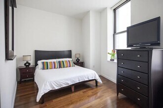 1 Wall St in New York, NY - Building Photo - Building Photo