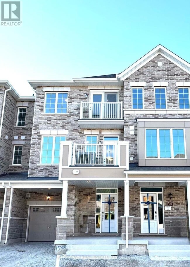 73 Pearen Ln