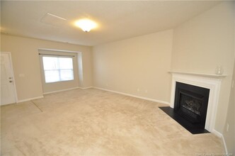 110 Parkerson Ln in Apex, NC - Building Photo - Building Photo