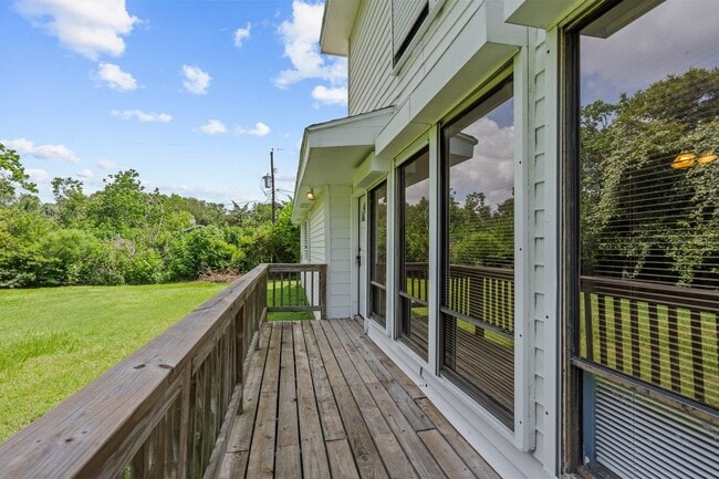 7316 Overton St in Hitchcock, TX - Building Photo - Building Photo