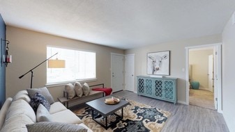 Charleston Apartments in Norman, OK - Building Photo