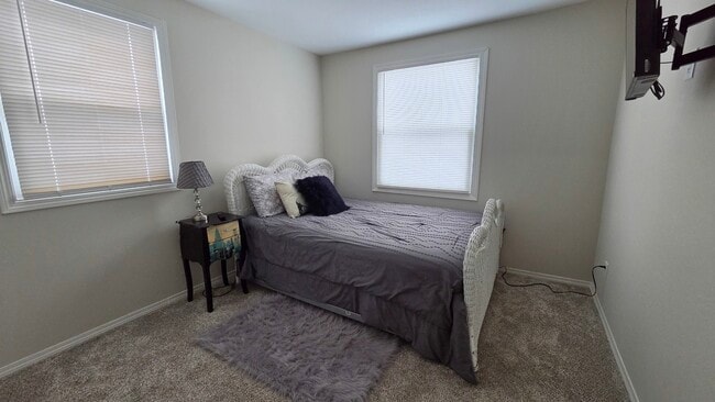 542 Whitney Ave in Winthrop Harbor, IL - Building Photo - Building Photo