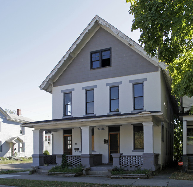 735-737 Campbell Ave in Hamilton, OH - Building Photo - Building Photo