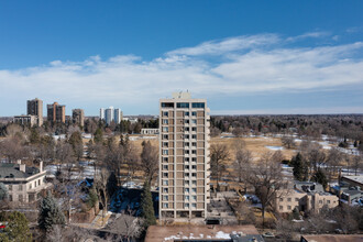 Cheeseman Gardens in Denver, CO - Building Photo - Building Photo