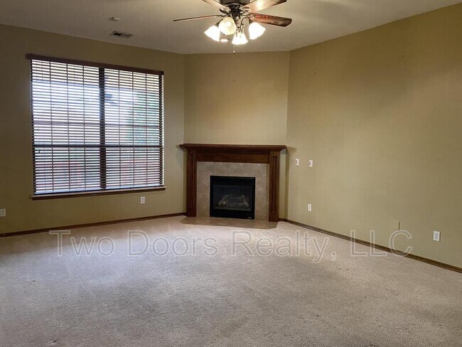 636 SW 159th St in Oklahoma City, OK - Building Photo - Building Photo