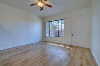 Riverside Suites in Tucson, AZ - Building Photo - Interior Photo