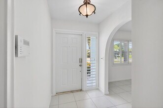 699 NW 16th Ave in Boca Raton, FL - Building Photo - Building Photo
