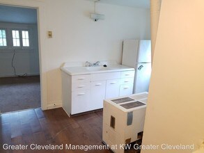 1619 Hillcrest Rd in Cleveland Heights, OH - Building Photo - Building Photo