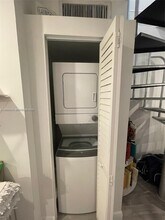 7801 NE 4th Ct in Miami, FL - Foto de edificio - Building Photo