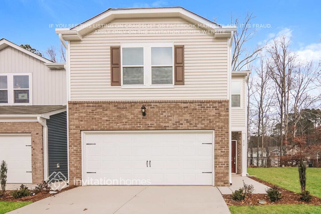830 Hilton Pk Lp in Knightdale, NC - Foto de edificio