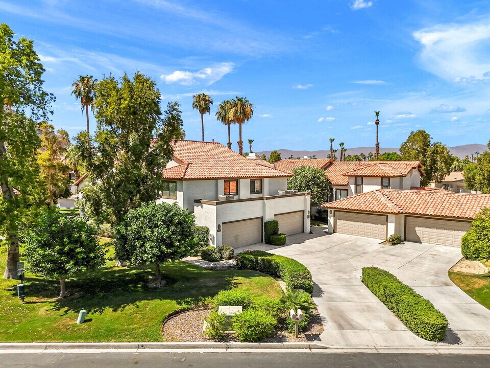 79822 Olympia Fields in La Quinta, CA - Building Photo