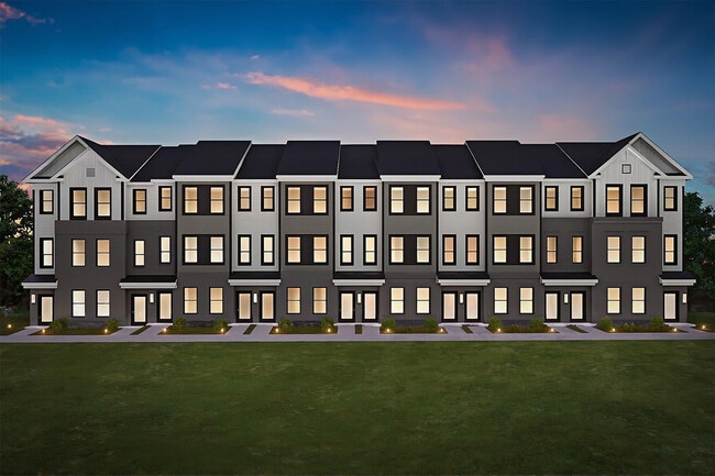 117 Lyla Ln in New Brunswick, NJ - Building Photo - Building Photo