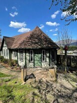 3 Gables Pl in Waynesville, NC - Building Photo