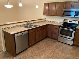 12201 E Boone Ave in Spokane Valley, WA - Building Photo