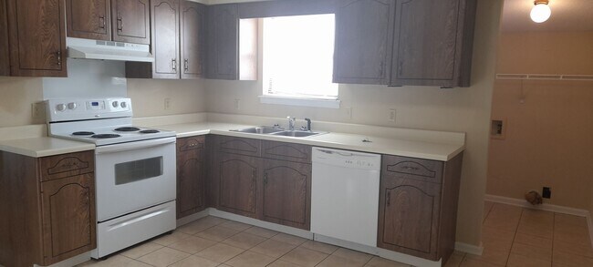 326 Mission Ridge Rd in Rossville, GA - Building Photo - Building Photo