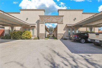 18 Myrtle Beach Ave in McAllen, TX - Building Photo - Building Photo