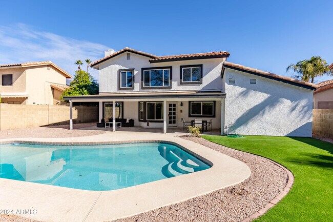 15434 N 55th St in Scottsdale, AZ - Building Photo - Building Photo