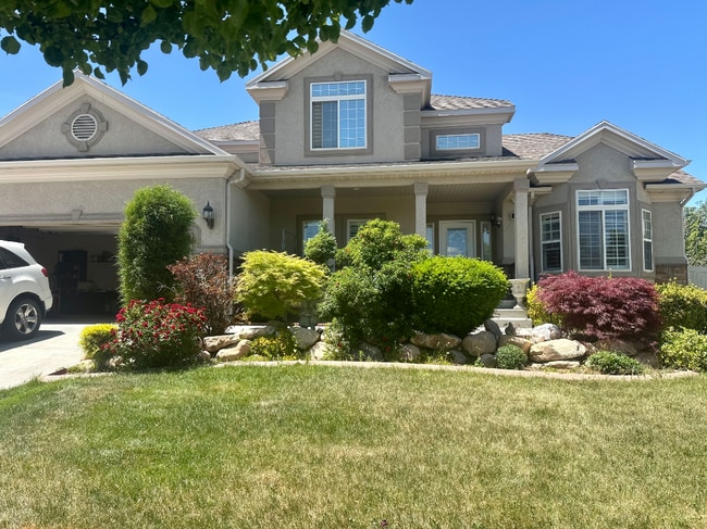 5136 S Silver Valley Dr in Salt Lake City, UT - Building Photo - Building Photo