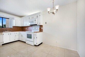 7770 Tahiti Ln in Greenacres, FL - Building Photo - Building Photo