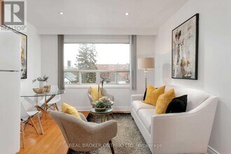 57 Lanark Ave in Toronto, ON - Building Photo - Building Photo
