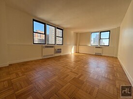 East 79th Street, Unit 12U in New York, NY - Building Photo
