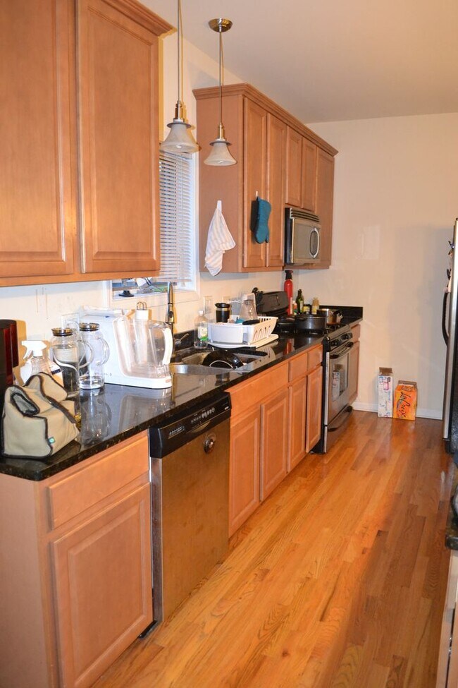 3543 S Hamilton Ave in Chicago, IL - Building Photo - Building Photo