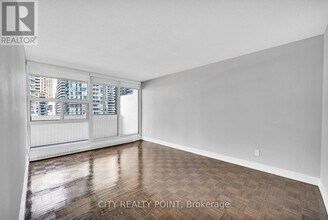 33 Isabella St in Toronto, ON - Building Photo - Building Photo