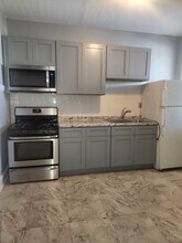 3042 W Leland Ave in Chicago, IL - Building Photo - Building Photo