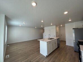 1461 S Windy Rdg Dr in Spanish Fork, UT - Building Photo - Building Photo