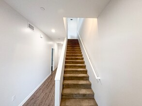 1645 E Cheery Lynn Rd in Phoenix, AZ - Building Photo - Building Photo