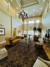 6521 Emerald Dunes Dr, Unit 106 in Royal Palm Beach, FL - Building Photo - Building Photo