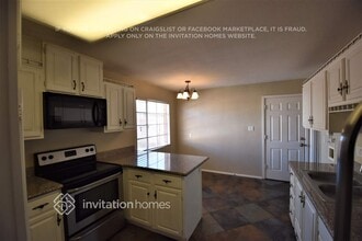 8430 E Oak St in Scottsdale, AZ - Foto de edificio - Building Photo