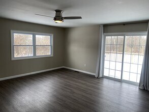 160 E King Rd in Ithaca, NY - Building Photo - Building Photo