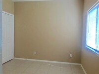 9104 N Green River Dr photo'