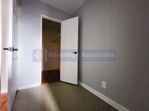 525-527 Riverdale Ave, Unit 2F in Yonkers, NY - Building Photo - Building Photo
