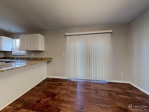 705 Crimson King Trce in Tarpon Springs, FL - Building Photo - Building Photo