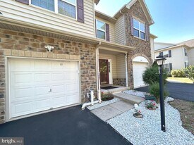 122 Providence Ln in Lansdale, PA - Building Photo