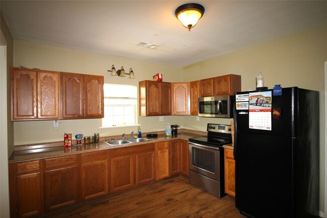 property at 7729 Farm to Market Rd 1301