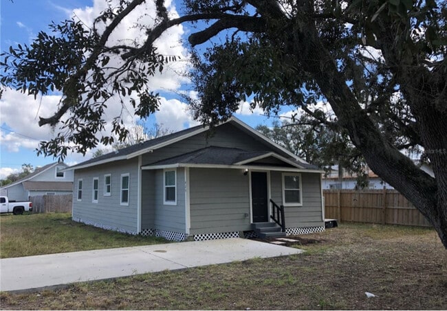 property at 425 E Gunter St