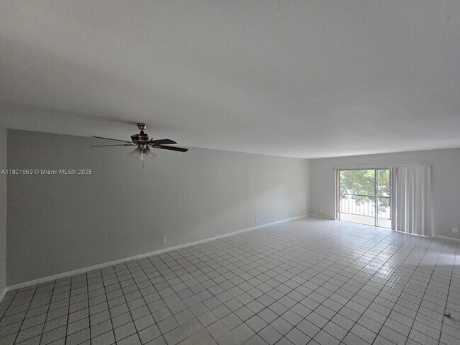 3300 Spanish Moss Terrace in Lauderhill, FL - Building Photo - Building Photo