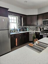 93 Hempstead Ave in Lynbrook, NY - Building Photo - Building Photo