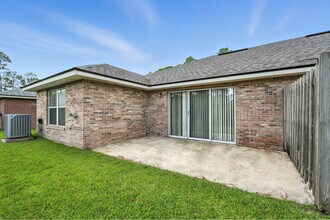 70 Red Mill Dr in Palm Coast, FL - Foto de edificio - Building Photo