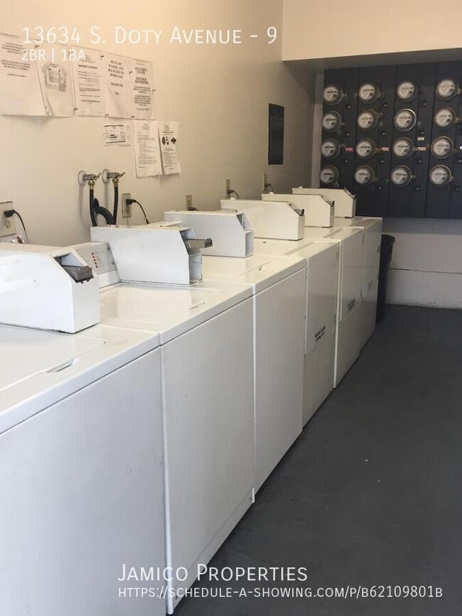 13634 S Doty Ave in Hawthorne, CA - Building Photo - Building Photo