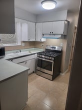 422 S 19th Ave in Maywood, IL - Foto de edificio - Building Photo