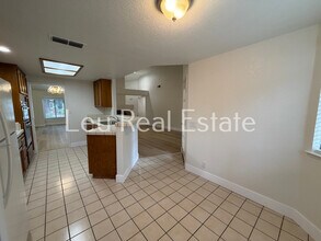 167 Stonington Way in Folsom, CA - Building Photo - Building Photo