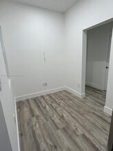 1719 NW 1st St in Miami, FL - Building Photo - Building Photo