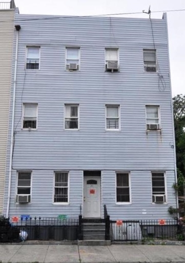 21 Fayette St in Brooklyn, NY - Building Photo - Building Photo