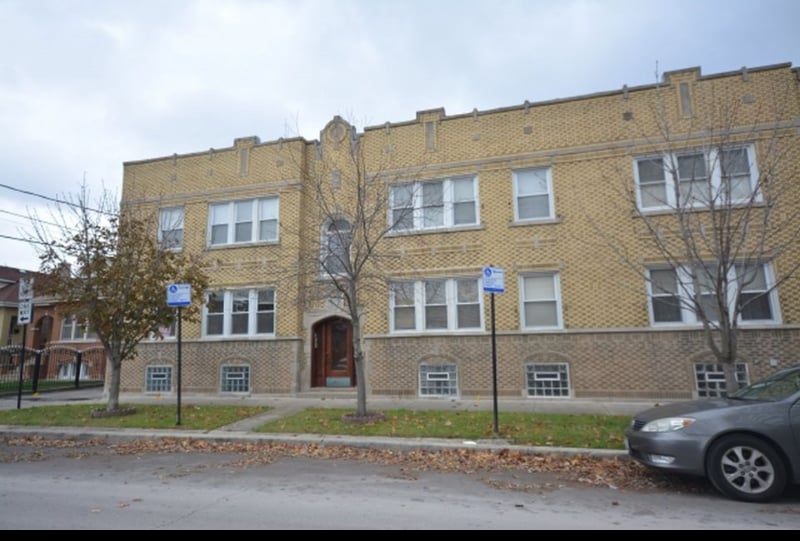 5347 W George St in Chicago, IL - Building Photo