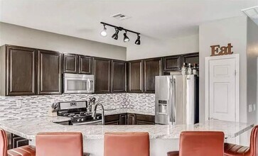 7036 Azure Beach St in Las Vegas, NV - Building Photo - Building Photo